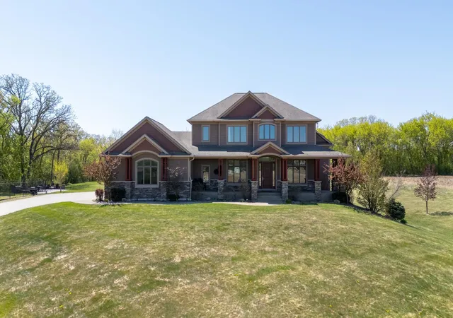Photo 1 of Mansion for sale at 7254 County Rd 117 Sw, Byron, MN 55920 | MLS# 7070901 | Listing updated on 2026-08-24