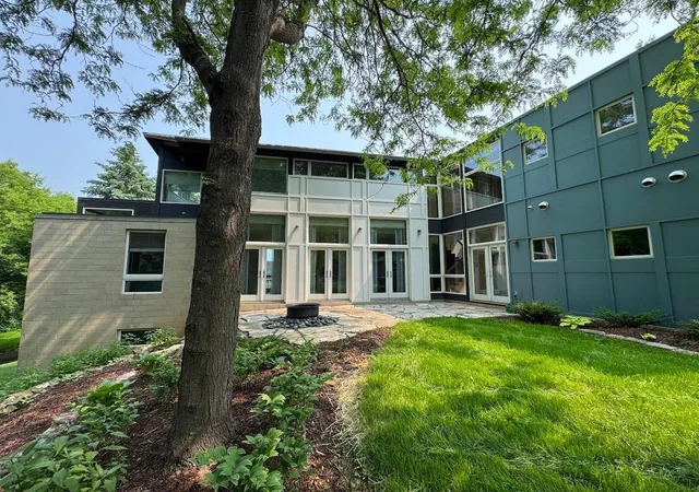 Photo 3 of Single family home for sale at 2206 Grant Ct, Northfield, MN 55057 | MLS# 7070950 | Listing updated on 2026-09-08