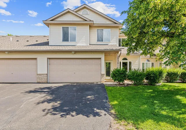 1st image of 1234 Crystal Pl E, Chaska, MN 55318 | MLS# 7070952