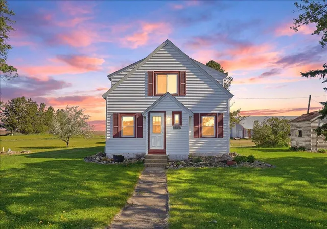 1st image of 1862 130th Ave, Baldwin, WI 54002 | MLS# 7070963
