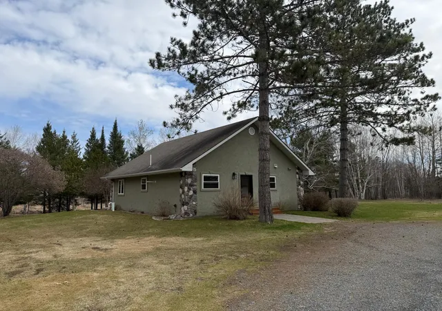 Homes for sale in International Falls, MN | 3630 County Road 142, International Falls, MN 56649 | MLS# 7071081