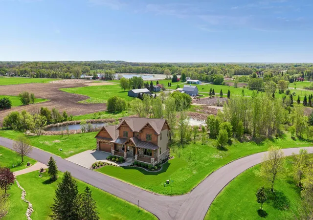 2nd image of 12600 Island View Cir, Rogers, MN 55374 | MLS# 7071108