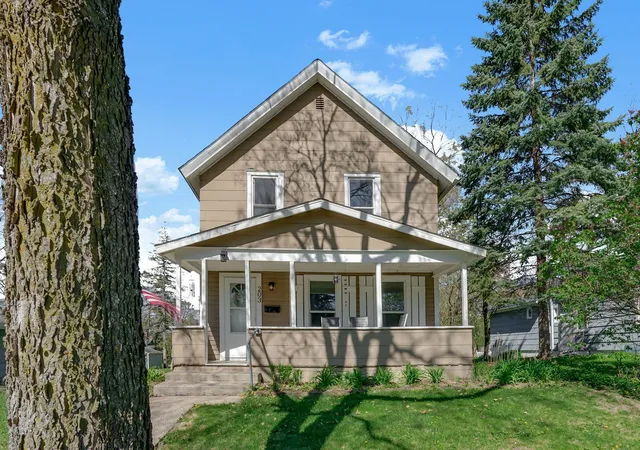 Homes for sale in Buffalo, MN | 203 2nd Ave Nw, Buffalo, MN 55313 | MLS# 7071155