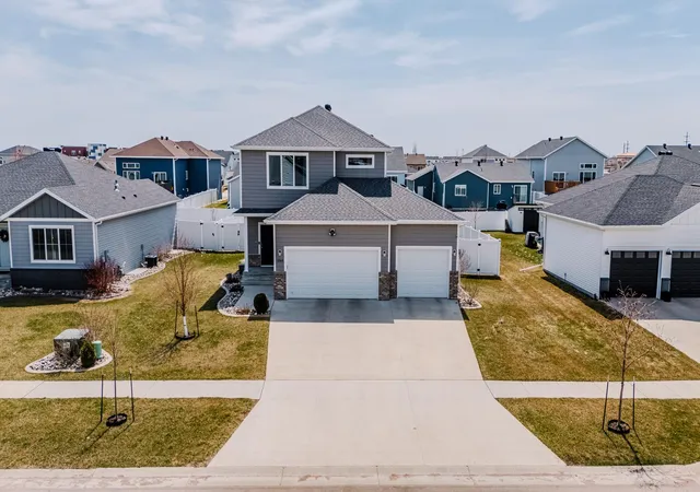 1st image of 5568 37th Ave S, Fargo, ND 58104 | MLS# 7071192