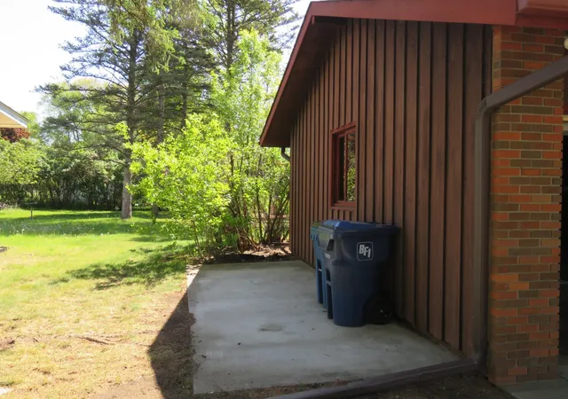 28th image of 936 York Ave Nw, Elk River, MN 55330 | MLS# 7071256