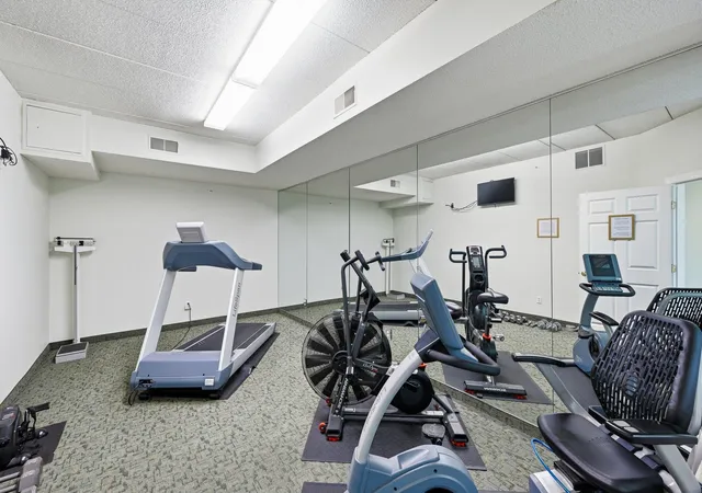 2nd image of 8500 Franlo Rd, Eden Prairie, MN 55344