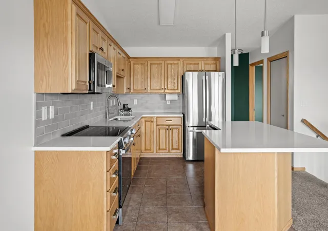 Photo 4 of Sale Pending at 1113 39th Avenue S, Moorhead, MN 56560 | MLS# 7071323 | Listing updated on 2026-09-16