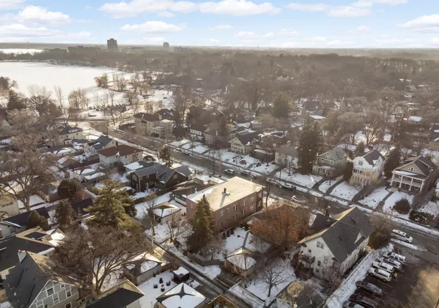4th image of 2121 Penn Ave S, Minneapolis, MN 55405 | MLS# 7071394