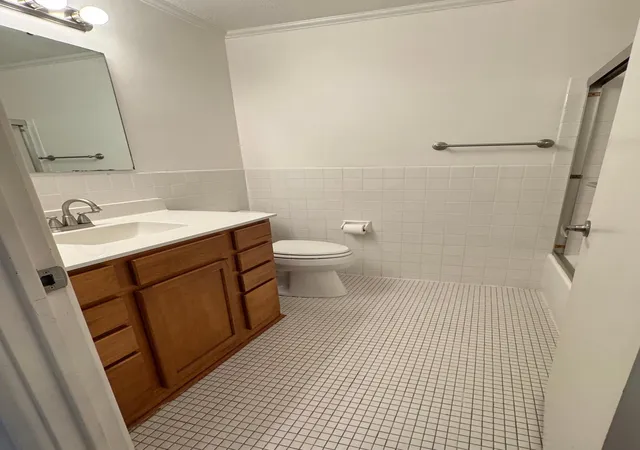 15th image of 3844 Nicollet Ave S #304, Minneapolis, MN 55409 | MLS# 7071421