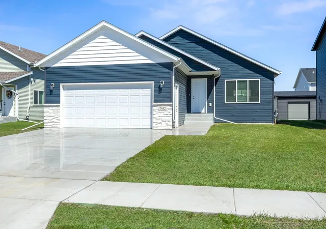 1st image of 7442 20 St S, Fargo, ND 58104 | MLS# 7071452