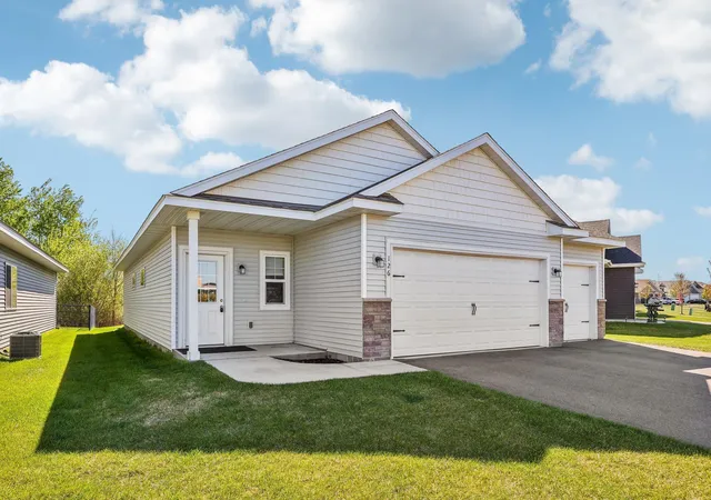 Homes for sale in Isanti, MN | 126 9Th Ave Ne, Isanti, MN 55040 | MLS# 7071767