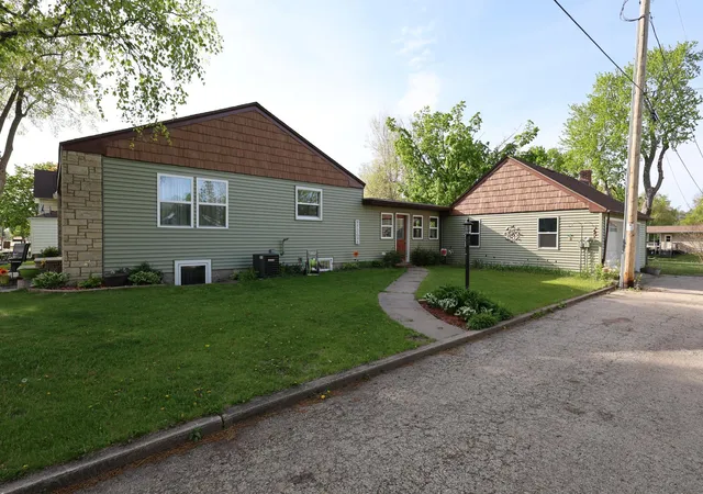 Photo 3 of Single family home for sale at 708 3rd Street, Pepin, WI 54759 | MLS# 7071801 | Listing updated on 2026-08-16