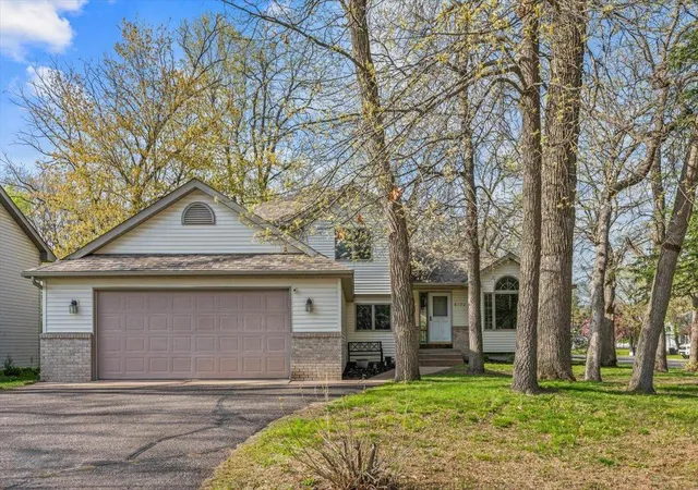 3rd image of 6130 Albert Ln, North Branch, MN 55056 | MLS# 7071802