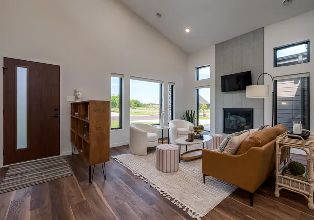 Photo 3 of Single family home for sale at 11 S Pointe Ct, North Mankato, MN 56003 | MLS# 7071810 | Listing updated on 2026-07-23