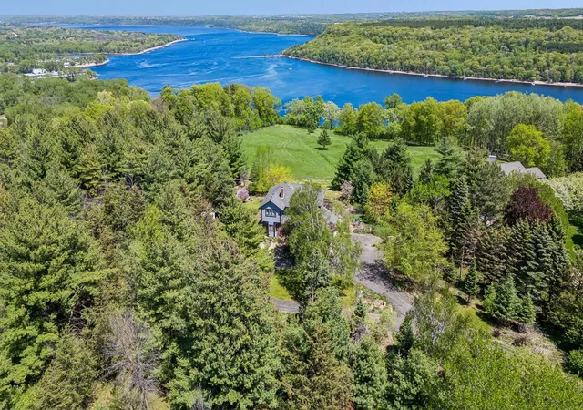 1st image of 4099 Penfield Ct S, Afton, MN 55001 | MLS# 7071822