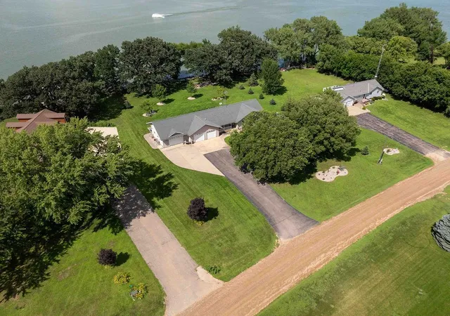 1st image of 4 S Fox Lake Dr E, Sherburn, MN 56171 | MLS# 7071856