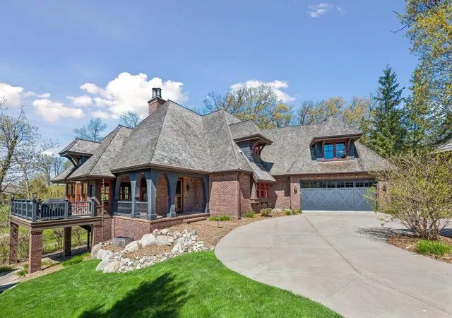 3rd image of 1610 Locust Hills Pl, Wayzata, MN 55391 | MLS# 7071858