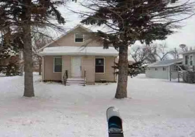 1st image of 171 3rd St N, Casselton, ND 58012 | MLS# 7072088