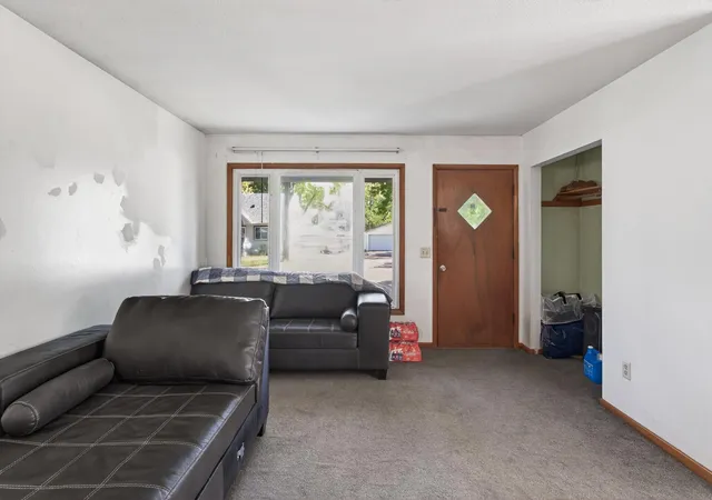 Homes for sale in North Saint Paul, MN | 2519 3Rd Ave E, North Saint Paul, MN 55109 | MLS# 7072163