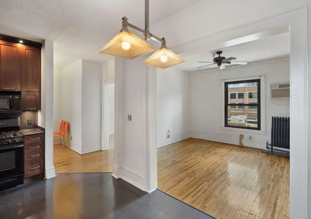 Photo 4 of Condo for sale at 11 S 12th Street #402, Minneapolis, MN 55403 | MLS# 7072171 | Listing updated on 2026-08-26