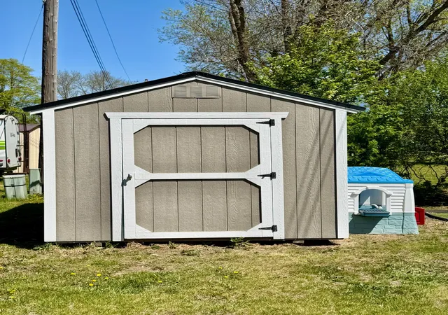 Homes for sale in Edgerton, MN | 610 W Elizabeth St, Edgerton, MN 56128 | MLS# 7072178