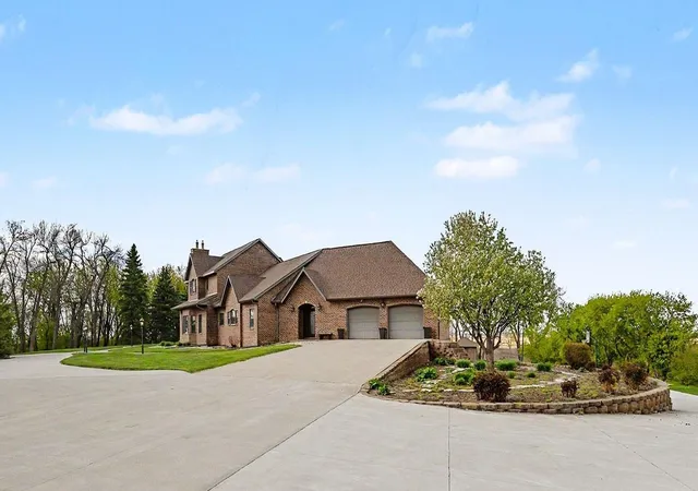 Homes for sale in Pipestone, MN | 1358 Us Hwy 75, Pipestone, MN 56164 | MLS# 7072222