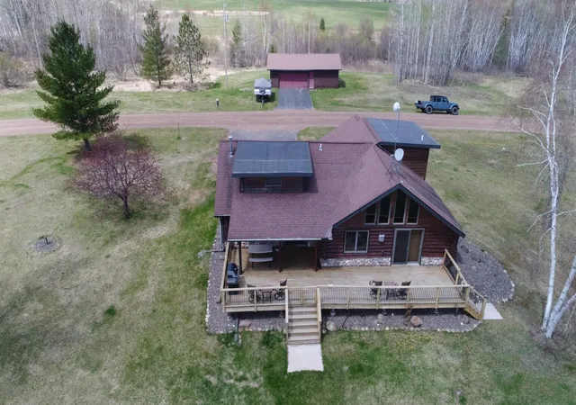 3rd image of 92566 Lake 12 Rd, Sturgeon Lake, MN 55783 | MLS# 7072256