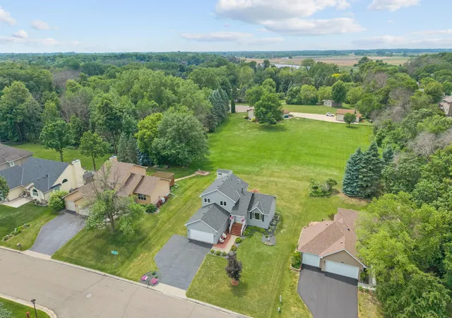 2nd image of 8461 Vagabond Ln N, Maple Grove, MN 55311 | MLS# 7072310