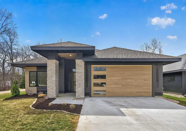 1st image of 7743 146th Ter, Savage, MN 55378 | MLS# 7072350