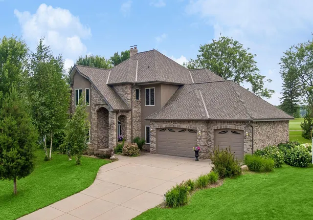 Homes for sale in Stillwater, MN | 1700 Johnson Dr, Stillwater, MN 55082 | MLS# 7072395