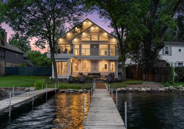 Homes for sale in Wayzata, MN | 2807 Mckenzie Point Rd, Wayzata, MN 55391 | MLS# 7072418
