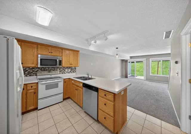 3rd image of 5509 25Th Ave Nw, Rochester, MN 55901 | MLS# 7072449
