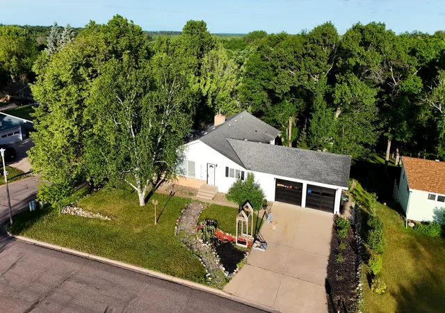 Homes for sale in Brainerd, MN | 1624 Graydon Ave, Brainerd, MN 56401 | MLS# 7072543