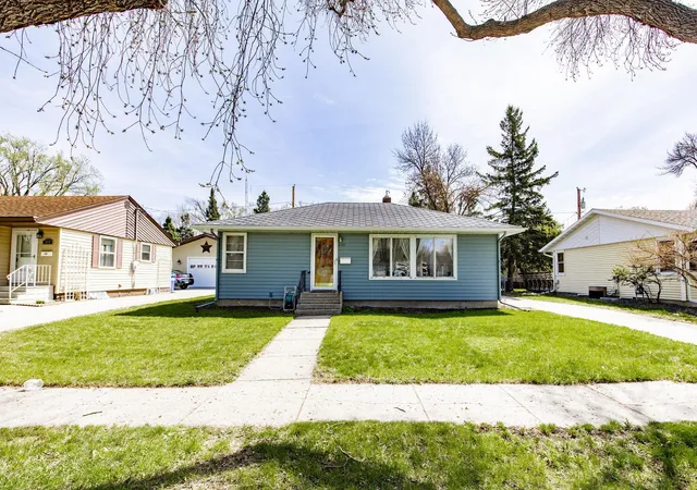 1st image of 2101 7th St N, Fargo, ND 58102 | MLS# 7072646