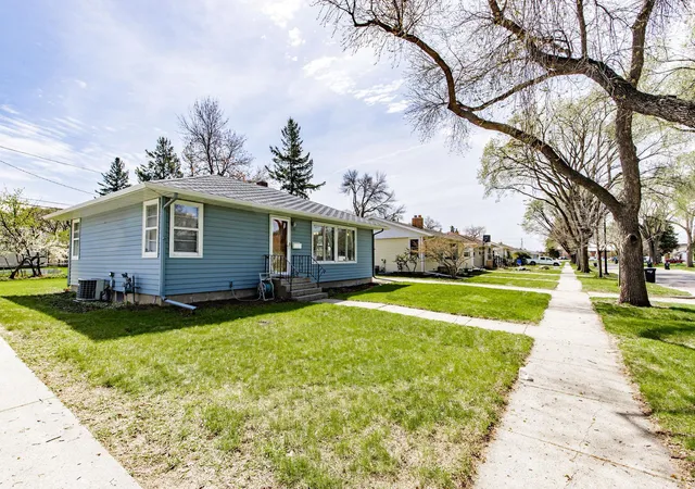 5th image of 2101 7Th St N, Fargo, ND 58102 | MLS# 7072646