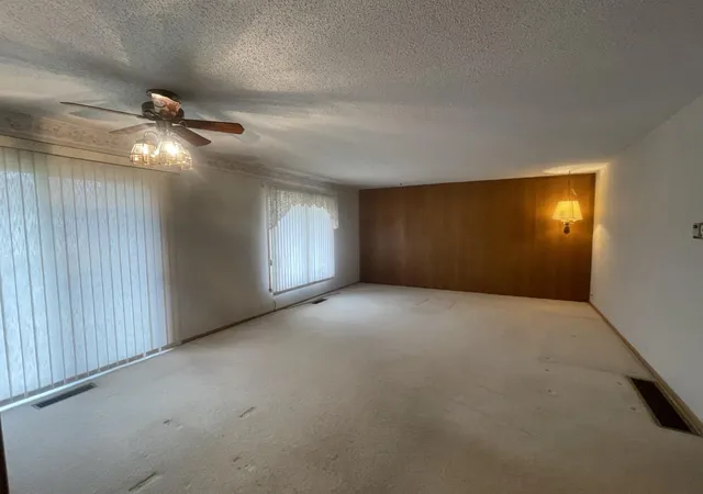 Homes for sale in Tracy, MN | 775 2nd St E, Tracy, MN 56175 | MLS# 7072670