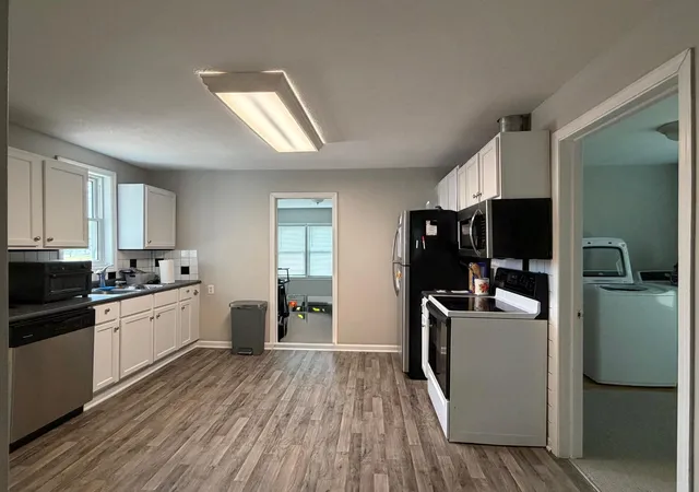 2nd image of 110 Red Wing Ave S, Red Wing, MN 55066 | MLS# 7072684