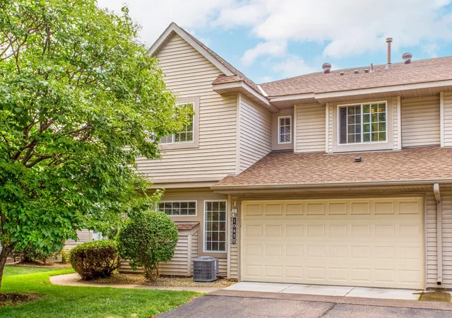 Photo 2 of Single family home for sale at 1043 Lovell Ln S, Saint Paul, MN 55113 | MLS# 7072696 | Listing updated on 2026-10-08