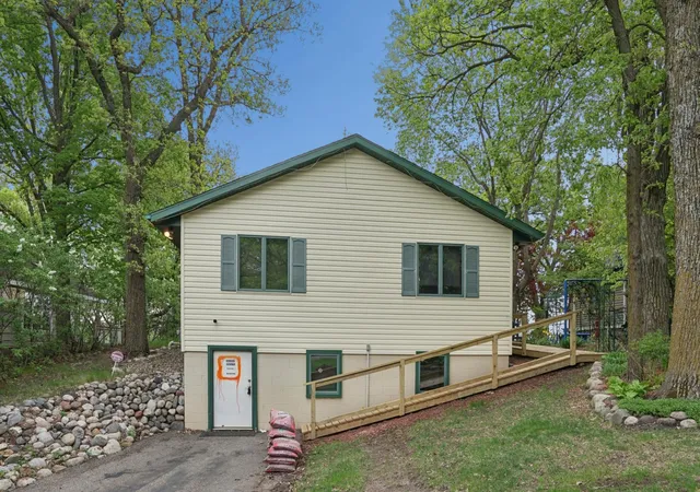 Homes for sale in Annandale, MN | 7590 Isaak Ave Nw, Annandale, MN 55302 | MLS# 7072758