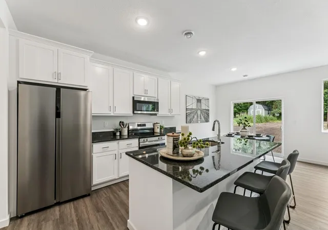 4th image of 1663 39Th St S, Saint Cloud, MN 56301 | MLS# 7072793