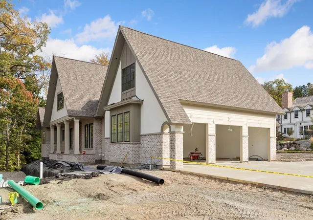 Photo 1 of Single family home for sale at 110 Mississippi River Blvd N, Saint Paul, MN 55104 | MLS# 7072812 | Listing updated on 2026-10-13
