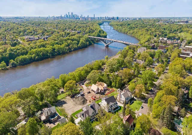 Photo 4 of Single family home for sale at 110 Mississippi River Blvd N, Saint Paul, MN 55104 | MLS# 7072812 | Listing updated on 2026-06-24