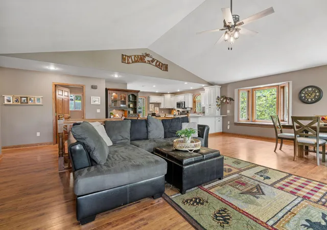 4th image of 10039 Amigo Trl, Grey Eagle, MN 56336 | MLS# 7072845
