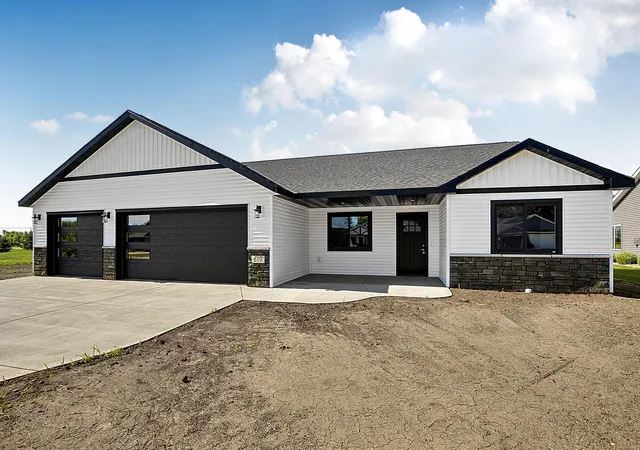 2nd image of 610 Lanigan Wy Se, Saint Joseph, MN 56374 | MLS# 7072915