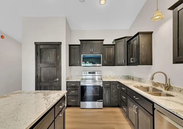 5th image of 610 Lanigan Wy Se, Saint Joseph, MN 56374 | MLS# 7072915