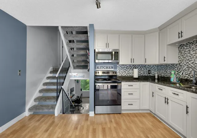 2nd image of 1741 Meadowlark Rd #51741, Saint Paul, MN 55122 | MLS# 7073024