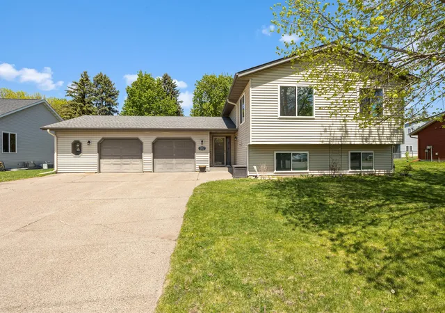 35th image of 1017 4th Ave Ne, Little Falls, MN 56345 | MLS# 7073053