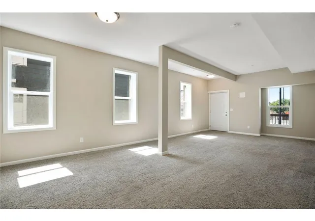 5th image of 2050 W Broadway Ave, Minneapolis, MN 55411 | MLS# 7073087