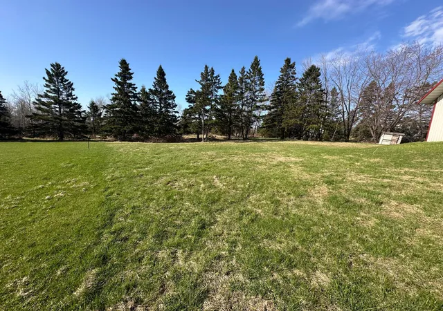 5th image of 942 Old North Shore Rd, Two Harbors, MN 55616 | MLS# 7073124