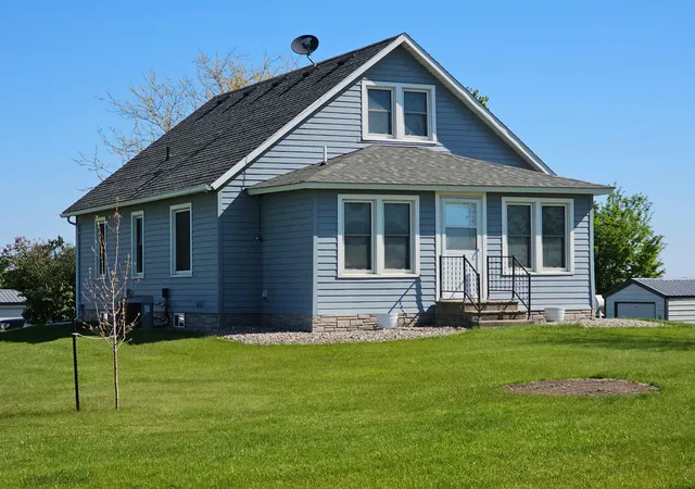 Homes for sale in Sanborn, MN | 32077 Us Hwy 14, Sanborn, MN 56083 | MLS# 7073188